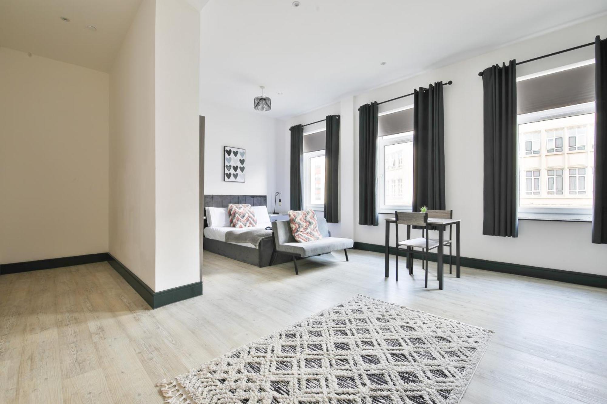 Stayright Elegant Kingsway #5 - Location